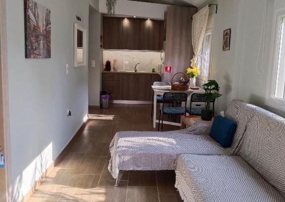Paralia Ofryniou Casa | Io's Guest House