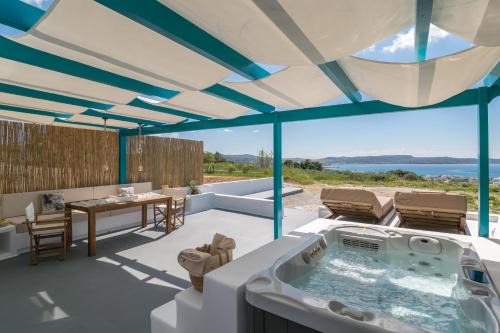Milos Casa | Irida Luxury Residence