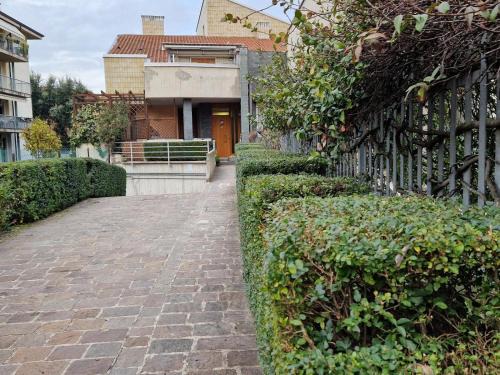 Nord-Est Cama Y Desayuno | Iris B&B Verona