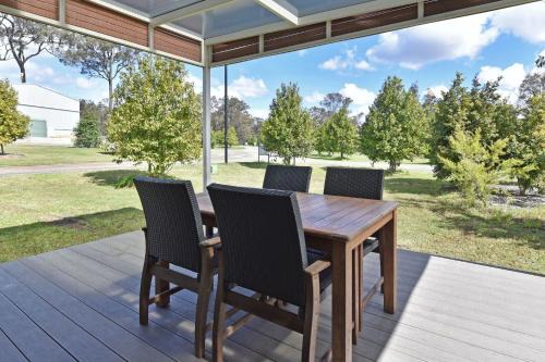 Pokolbin Villa | Ironbark Hill Villa 5 Vermentino