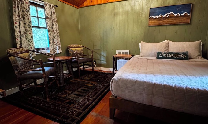 Lake Placid Casa | Iroquois Adirondack Cabin