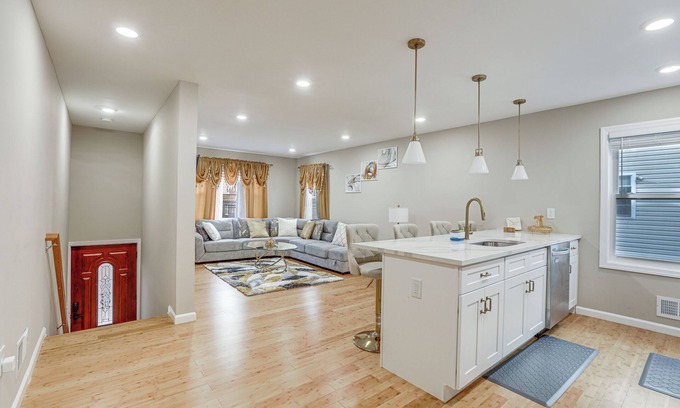 Irvington Cabaña | Irvington Vacation Rental ~ 20 Mi to Manhattan!