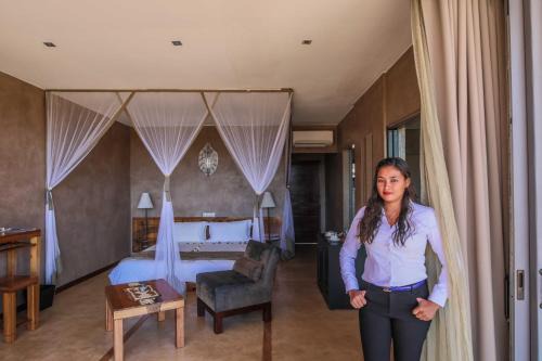 Ihorombe Hotel | Isalo rock lodge