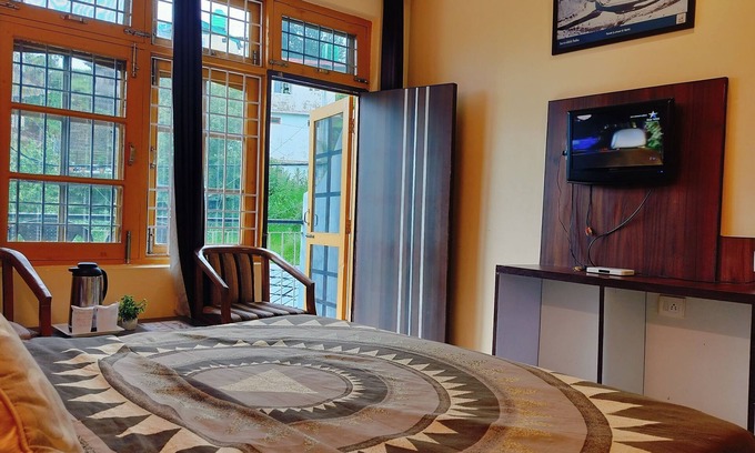 Naddi Casa | Ishwar Guest House
