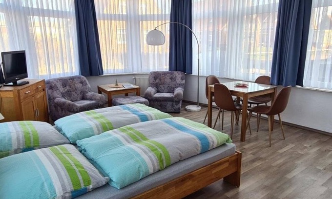 Baltrum Apartamento | Island apartment with terrace, stepless and central