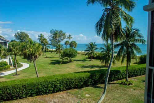 Sanibel Casa | Island Beach Club #330E