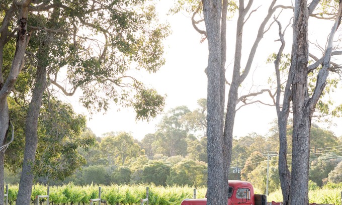 Yelverton Cabina | Island Brook Cabernet Chalet- Exclusive Escapes. Rural vineyard chalet in Margaret River