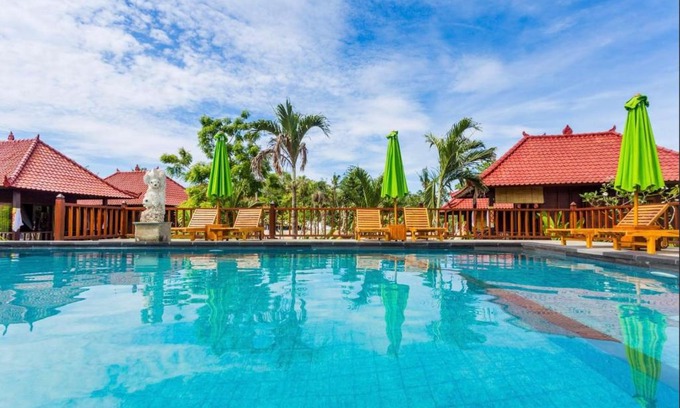 Mushroom Bay Hotel | Island Cabanas Formerly Taman Sari Villa