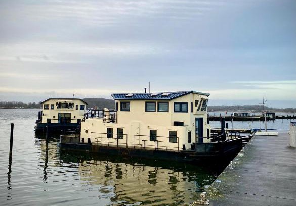 Schleswig Casa | Island-dreams Hausboote Groth & Rhin