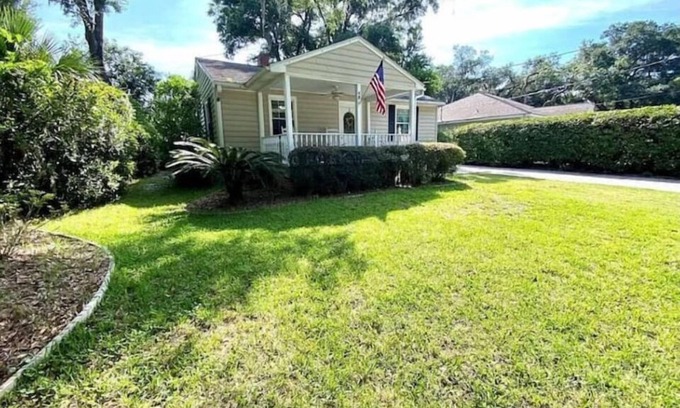 Saint Simons Heights Cabaña | Island Getaway or WFBeach!