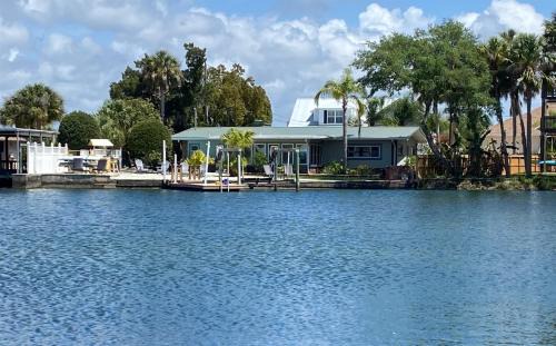 Crystal River Casa | Island home on Kings Bay - manatees at the dock!