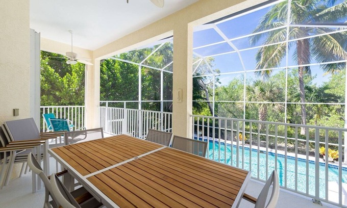 Beachview Country Club Estates Casa | Island Home w/ Pool, covered deck outdoor dining,15min walk to beach, desk