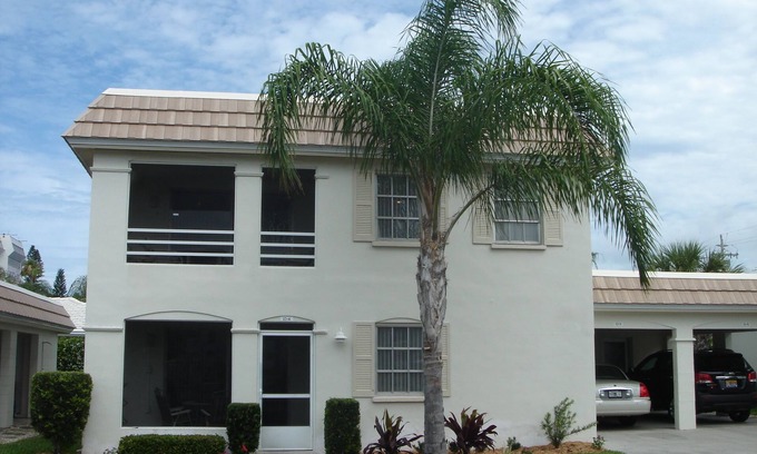 Siesta Key Villa | Island House Beach Resort - Villa 10B