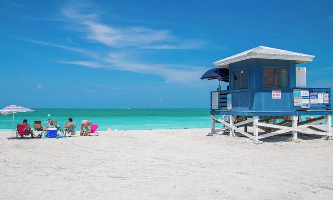 Venice Casa | Island House w Pool, minutes from downtown, beaches, shops and restaurants!