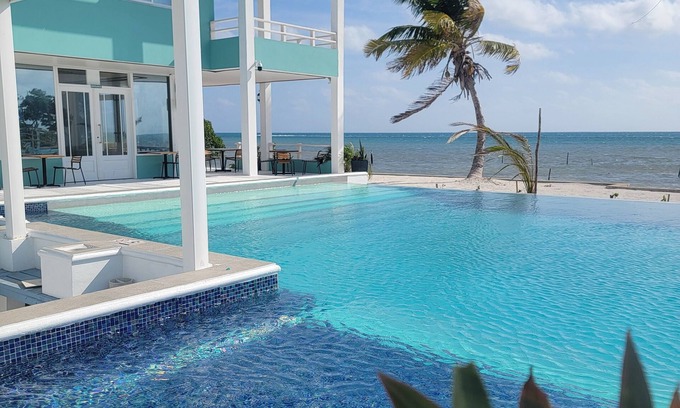 Cayo Corker Hotel | Island Magic Villas