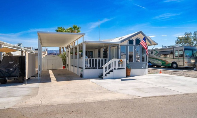 Lake Havasu City Cabaña | Island Time Tiny Home for6