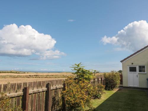 Woodhorn Casa | Island View Cottage