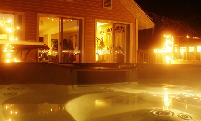 Poynette Cabaña | IslandView Hideaway-Peaceful, En el agua, pintoresco, aves, naturaleza, jacuzzi!
