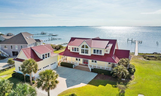 Harkers Island Casa | Island Waterfront Home for 10. Sound & Dock Views!