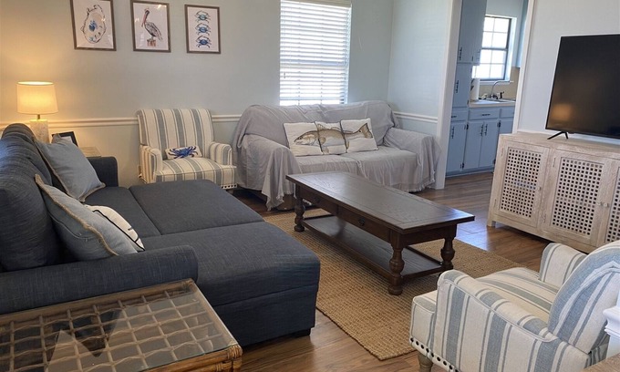Grand Isle Casa | Isle Be Back - Beachfront - Island Realty