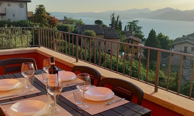 Albisano Apartamento | Casa Giuditta, Nuovo e Indipendente Appartamento con Meravigliosa Vista Lago