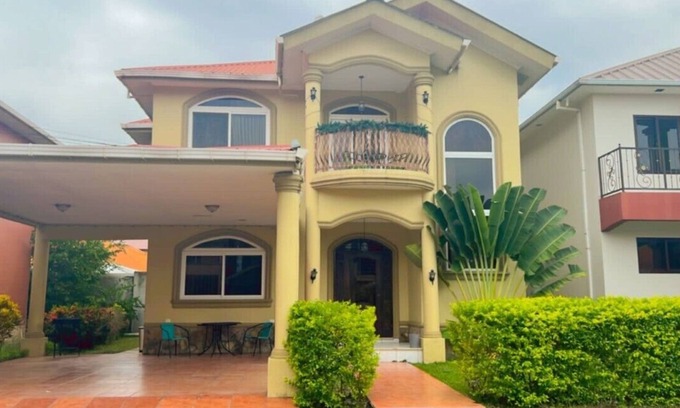 La Lima Casa | it is a beautiful house with 3 bedrooms with four bathroom etc