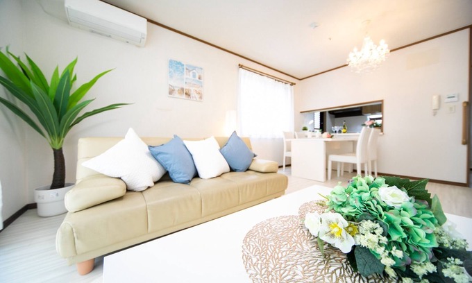 Sumoto Casa | It is a large detached house villa chartered typ / Sumoto Hyōgo