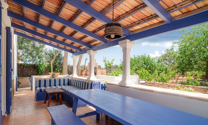 Es Cap de Barbaria Casa | It is Cap De Barbaria: House With Garden