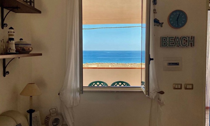 Isola di Capo Rizzuto Apartamento | Encantador apartamento a 80 metros de la reserva marina de Isola Capo Rizzuto