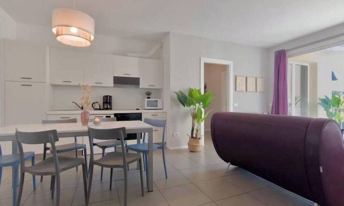 Maccagno Apartamento | Lake Maggiore 3 bedroom apartment with pool