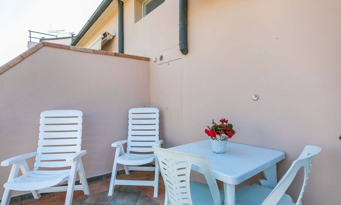 Rosignano Solvay Apartamento | Bonito apartamento para 6 personas con A/C, WIFI, TV, balcón y aparcamiento