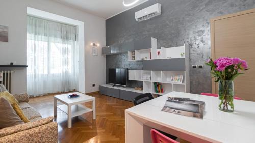 Centro Direzionale Apartamento | Italianway - Cornalia 24