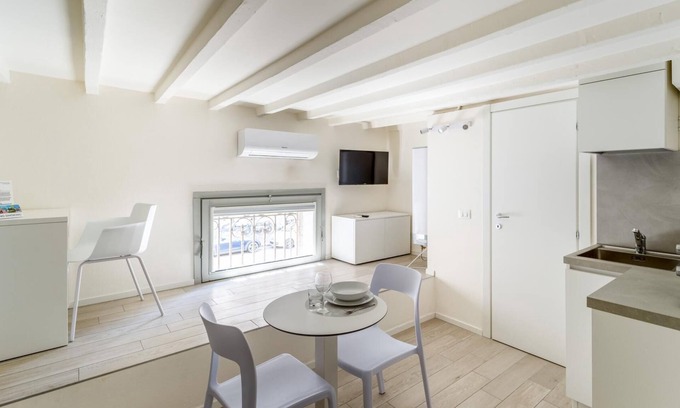 Magenta Apartamento | Italianway - The B Village Standard - M5