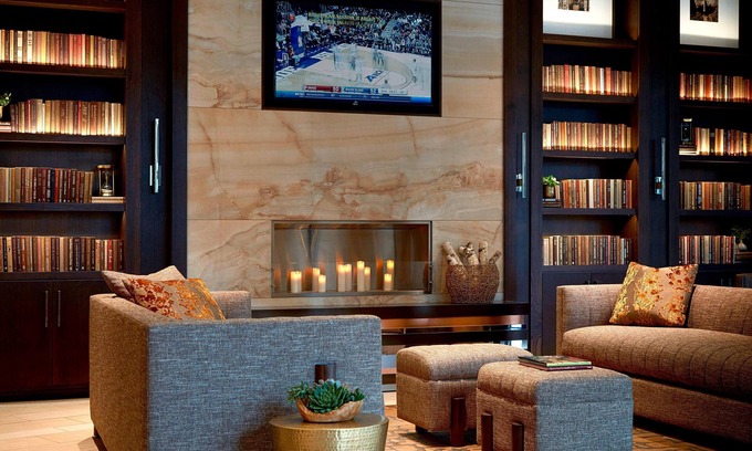 Ithaca Hotel | Ithaca Marriott Downtown on the Commons