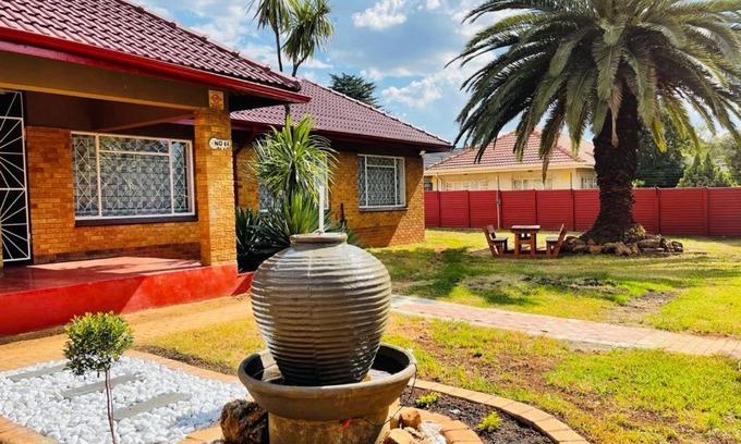 Kempton Park Casa | Ithonsi Guesthouse