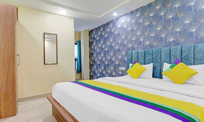 Allahabad Casa | Itsy by Treebo - Royal Galaxy