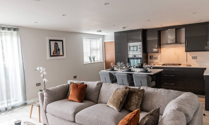 Reading Apartamento | Ivory Lodge
