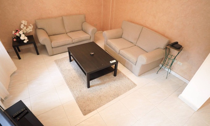 Qasr an-Nil Apartamento | Ivory Petal Bliss 2BR Apt