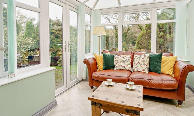 Llanfyrnach Casa | Ivy Cottage - Wellstone