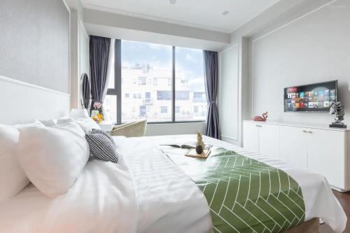 Van Mieu Apartamento | IVY Hotel - by BAY LUXURY