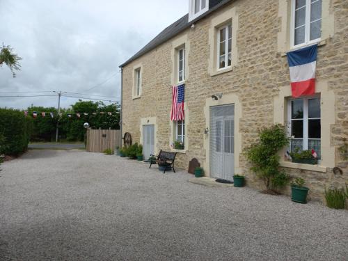 Sainte-Marie-du-Mont Casa | Ivy House Utah Beach