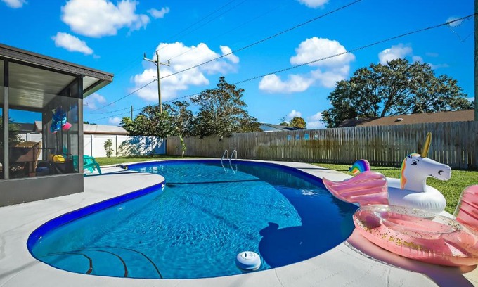 Melbourne Casa | Ixora6 Heated pool mins to beach airport USSSA