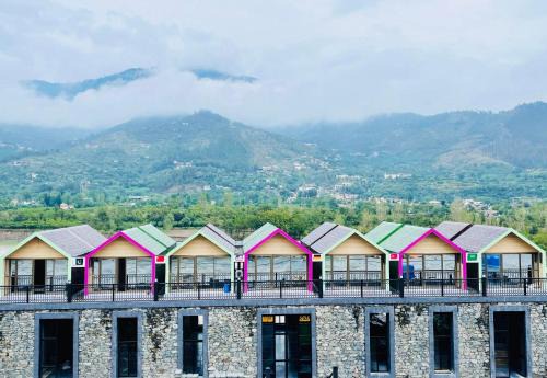 Miandam Hotel | IYI Luxury Inn Swat