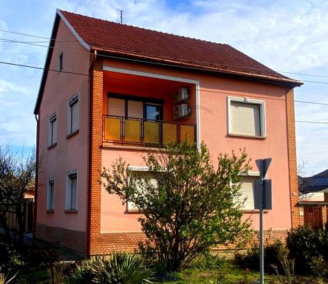 Szeged Apartamento | Júlia Apartmanház