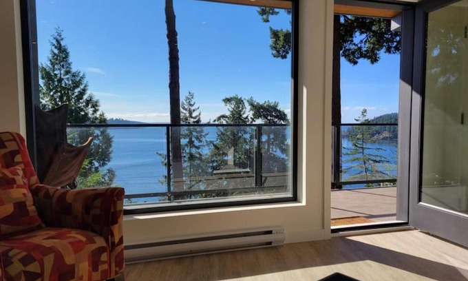 Bowen Island Apartamento | J and Js