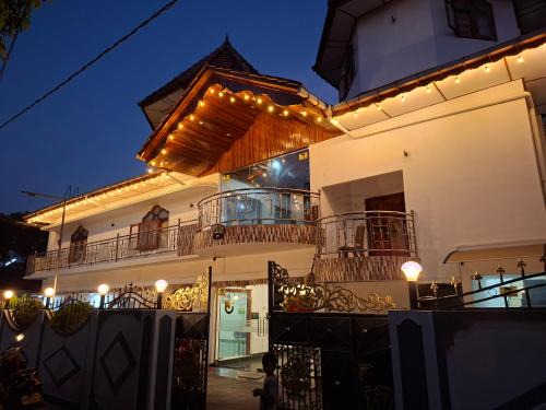 Dambulla Casa | J City Holidays Inn