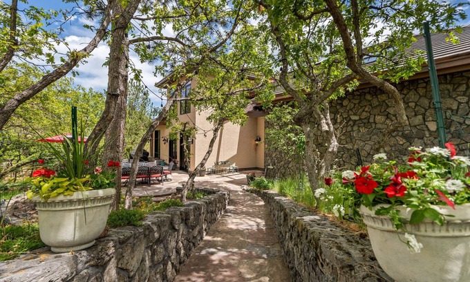 Broadmoor Casa | J&J floating house along the Broadmoor golf course Indoor Lap pool/hot tub/games