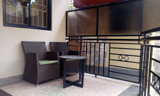 Entebbe Apartamento | J&J Hotel Apartments