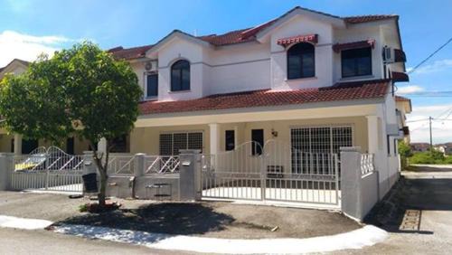 Kampar Casa | J&P Homestays House 1