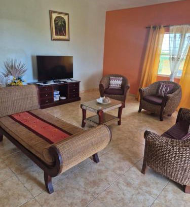 East End Village Apartamento | J's Place